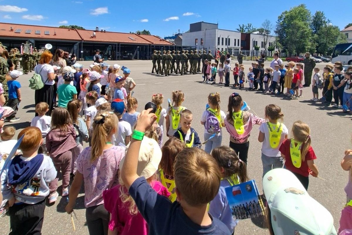 Zerówka z wizytą w Placówce Straży Granicznej w Nowym Sączu